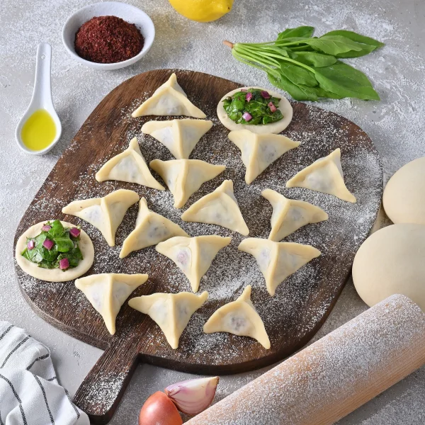 Spinach Fatayer - 18 Pcs - Image 1